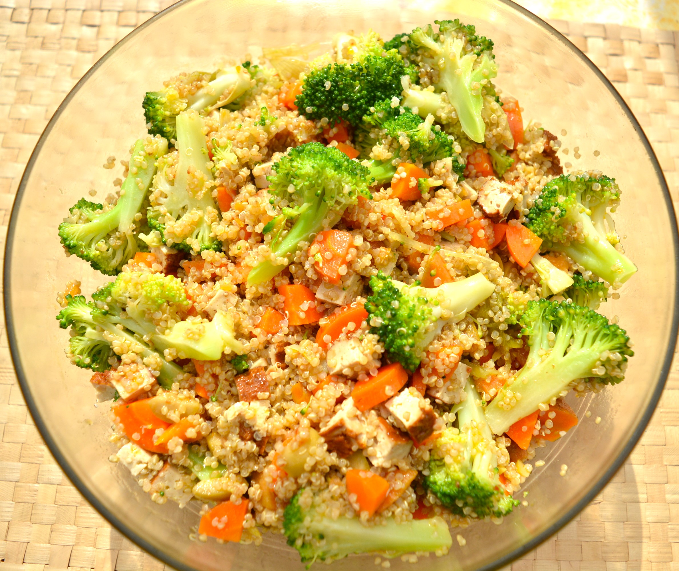 Salade de quinoa aux légumes de fin d'été