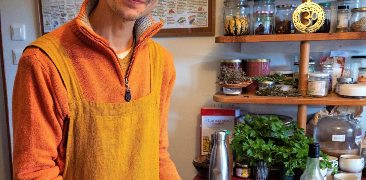 Tim Lipouz dans sa cuisine