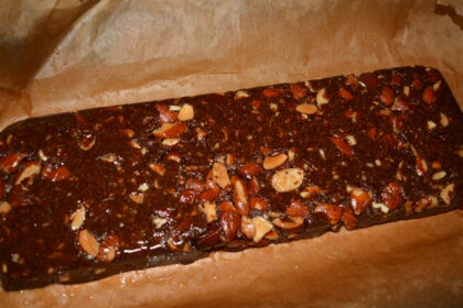 Turron aux amandes et à la caroube